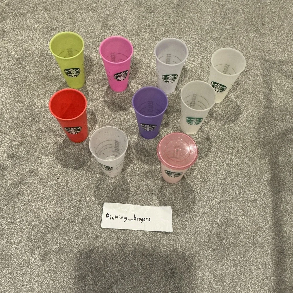 Starbucks Reusable Cold‎ Cups With One Lid, Lot Of 9! 24oz